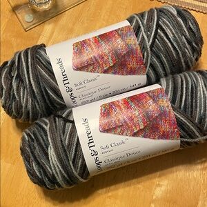 Loops & Threads Soft Classic Yarn in granite multi 2- 5oz skeins same dye lot